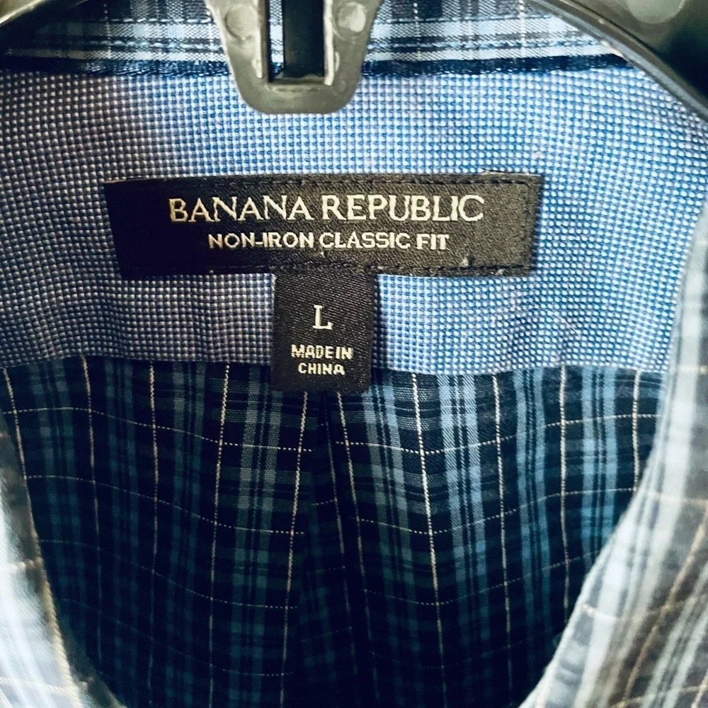 Banana Republic Non-Iron Classic Fit men’s button down cotton shirt L blue plaid